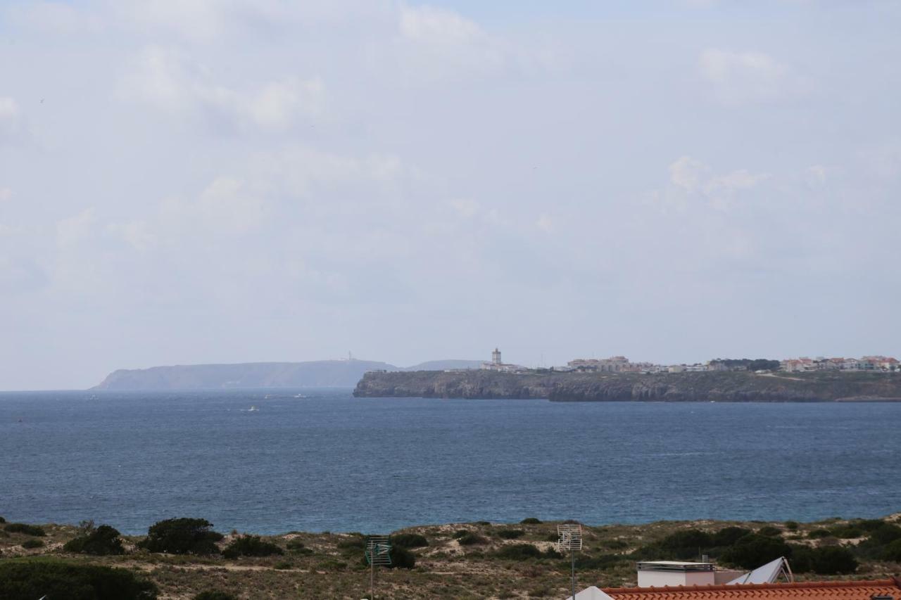 Surf And Stones Apartment Peniche Esterno foto