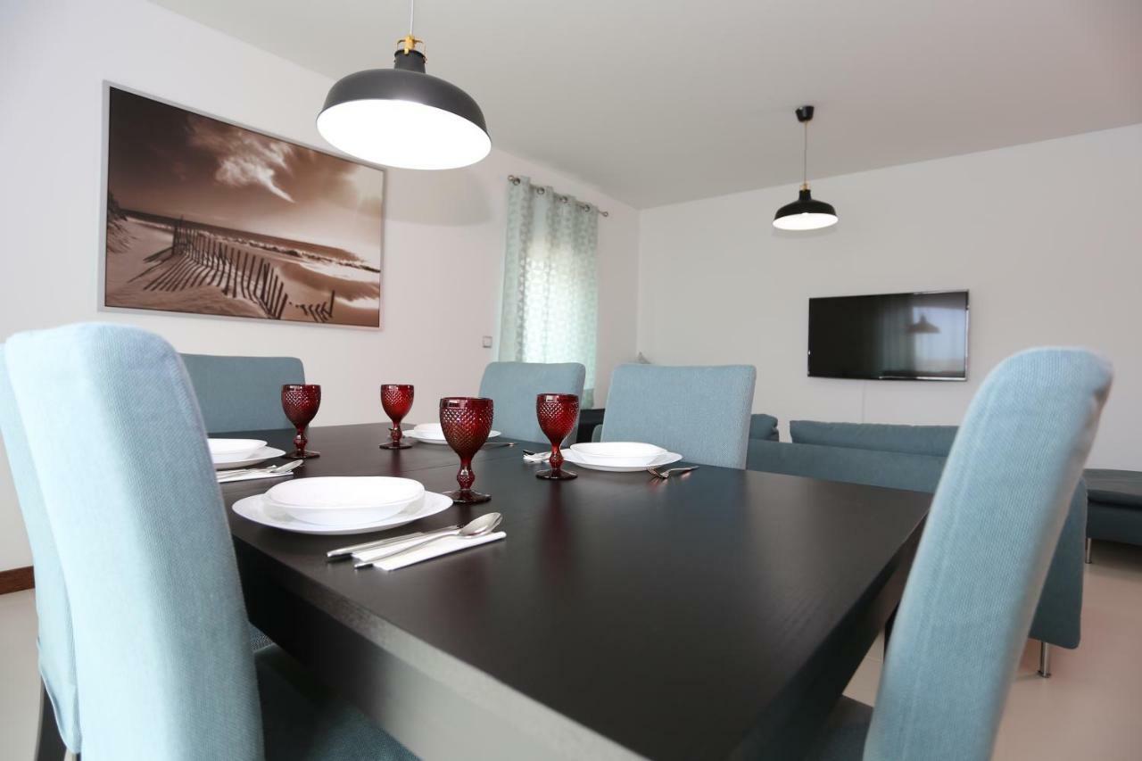 Surf And Stones Apartment Peniche Esterno foto