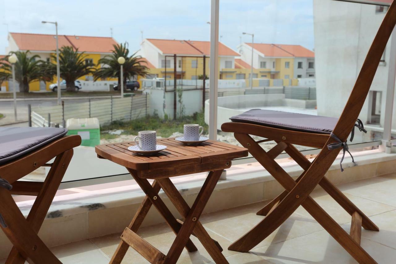 Surf And Stones Apartment Peniche Esterno foto
