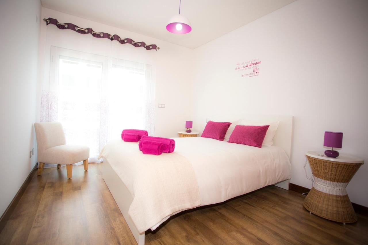 Surf And Stones Apartment Peniche Esterno foto