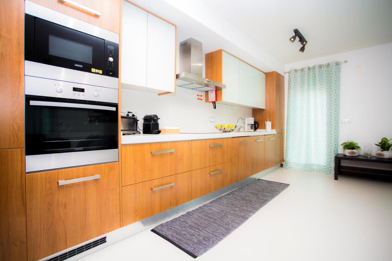 Surf And Stones Apartment Peniche Esterno foto